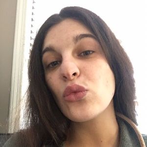 Meet your Posher, Cristina